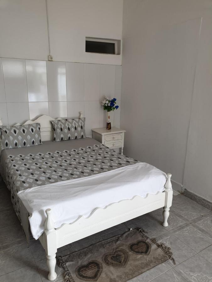 Апартаменты Apartamento Turistico Ceut Таррафал Экстерьер фото